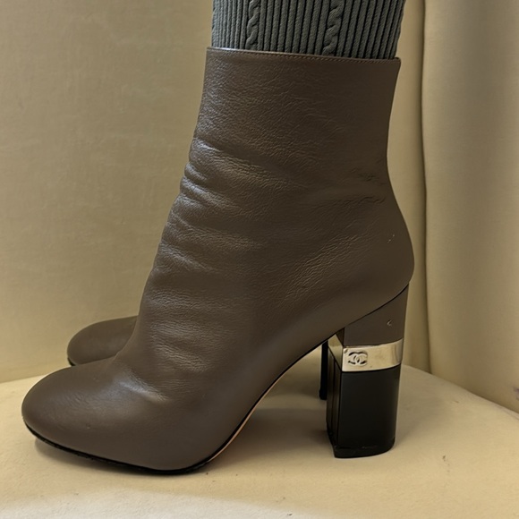 Chanel 2016 Interlocking CC Logo Sock Boots - Picture 3 of 7